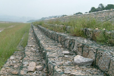 覆塑石籠網(wǎng)